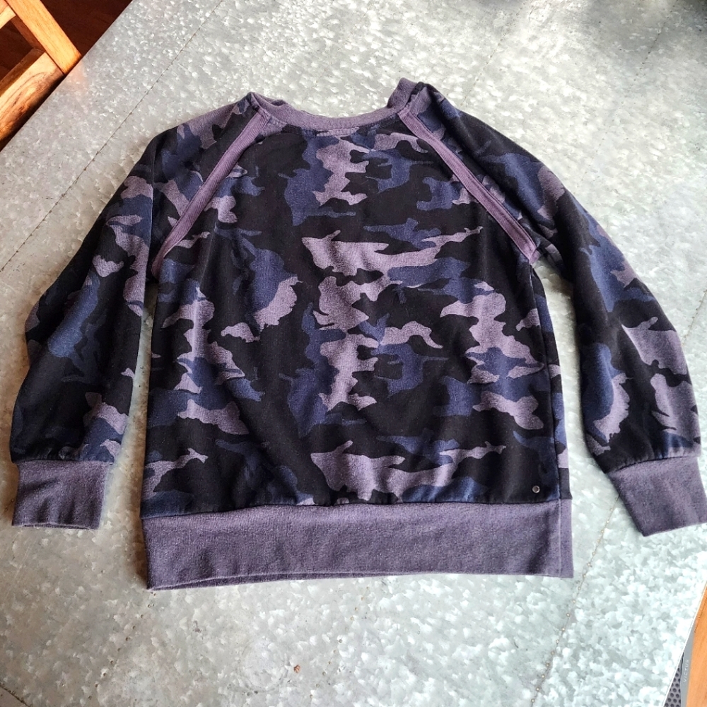prAna sweatshirt, blue & gray camo, Medium